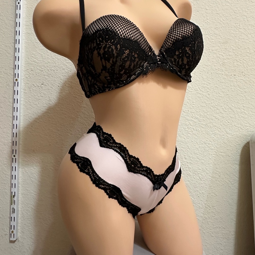 34B,S Victoria’s Secret bra set